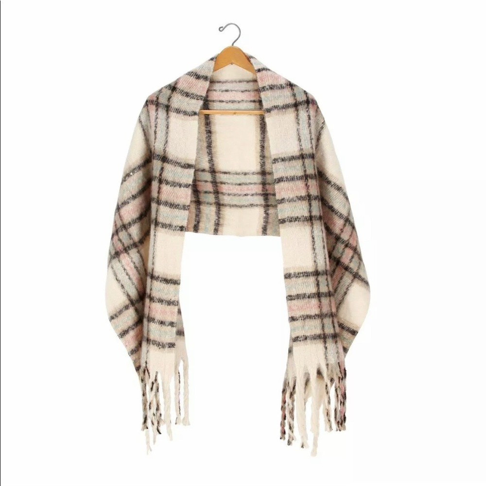 Light Plaid Shawl